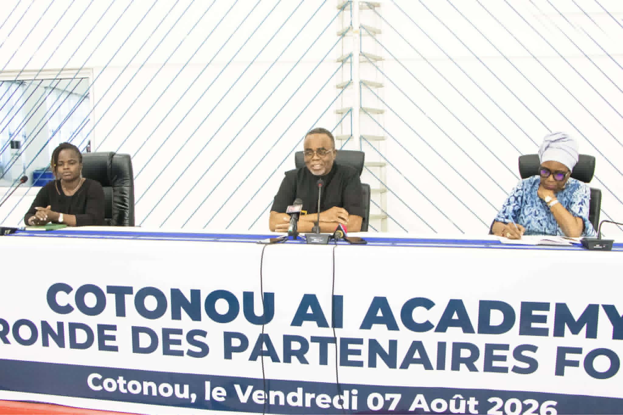 ACADEMY MAIRE